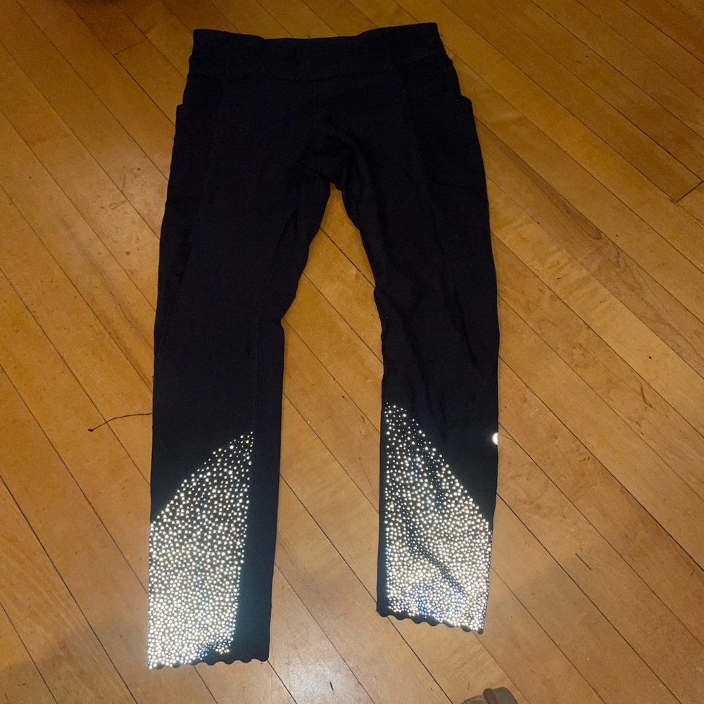 Lululemon reflective scalloped leggings